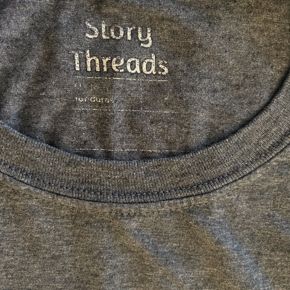 Story Threads Graphic T-Shirt- Size 2X - Picture 3 of 3